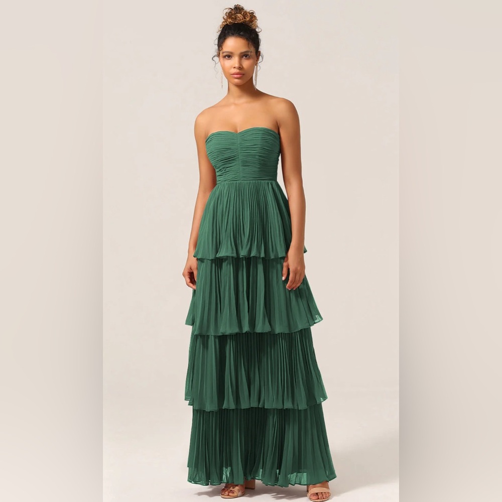 NWT Wedtrend Prom / Bridesmaid Dress - never worn!